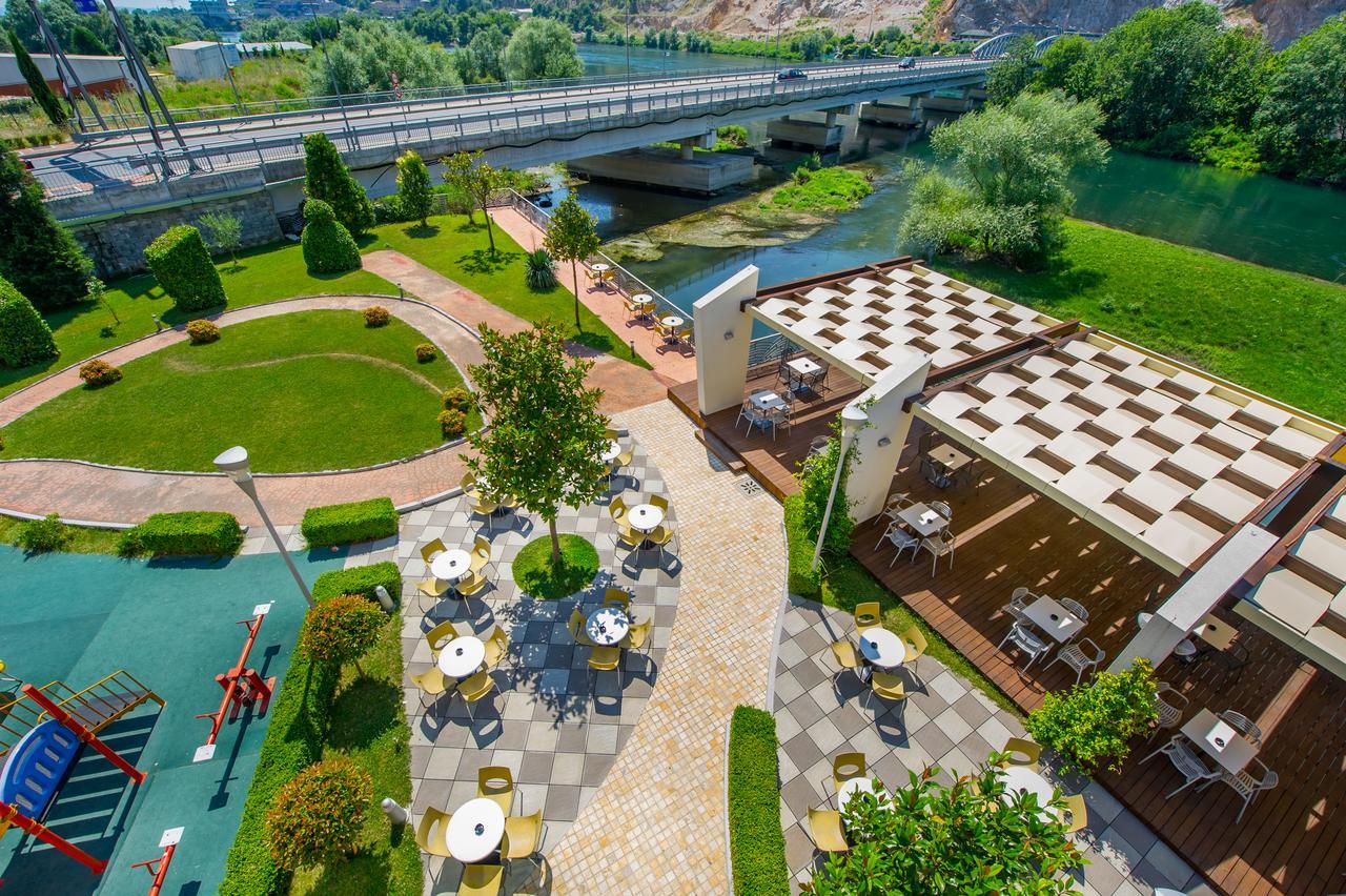 Hotel Luani A 3*